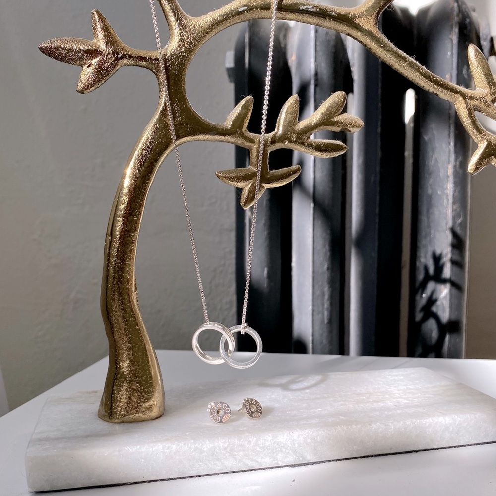 Tiffany & Co. Interlocking necklace and earrings